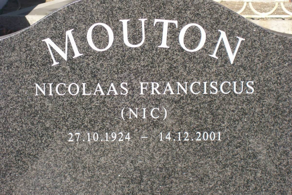MOUTON Nicolaas Franciscus 1924-2001