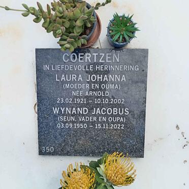 COERTZEN Laura Johanna nee ARNOLD 1921-2002 :: COERTZEN Wynand Jacobus 1950-2022