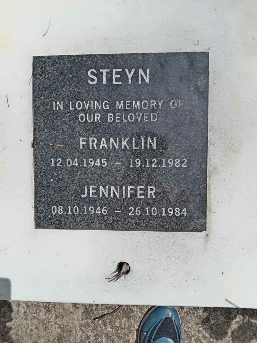 STEYN Franklin 1945-1982 &amp; Jennifer 1946-1984