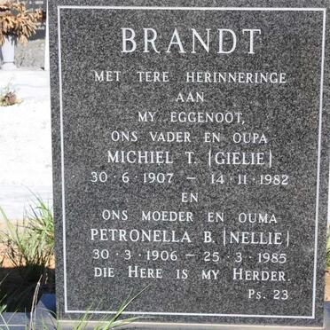 BRANDT Michiel T. 1907-1982 &amp; Petronella B. 1906-1985