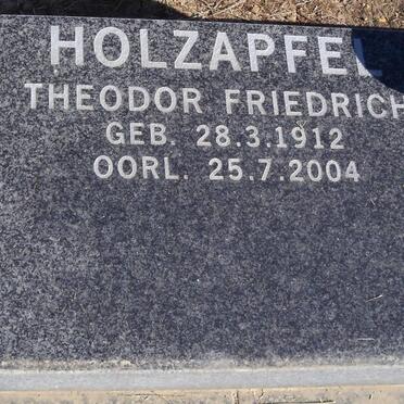HOLZAPFEL Theodor Friedrich 1912-2004