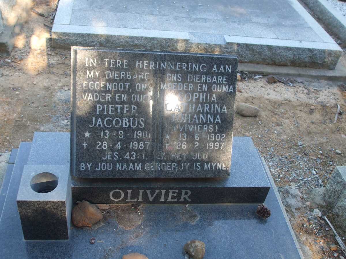 OLIVIER Pieter Jacobus 1901-1987 &amp; Sophia Catharina Johanna VIVIERS 1902-1997