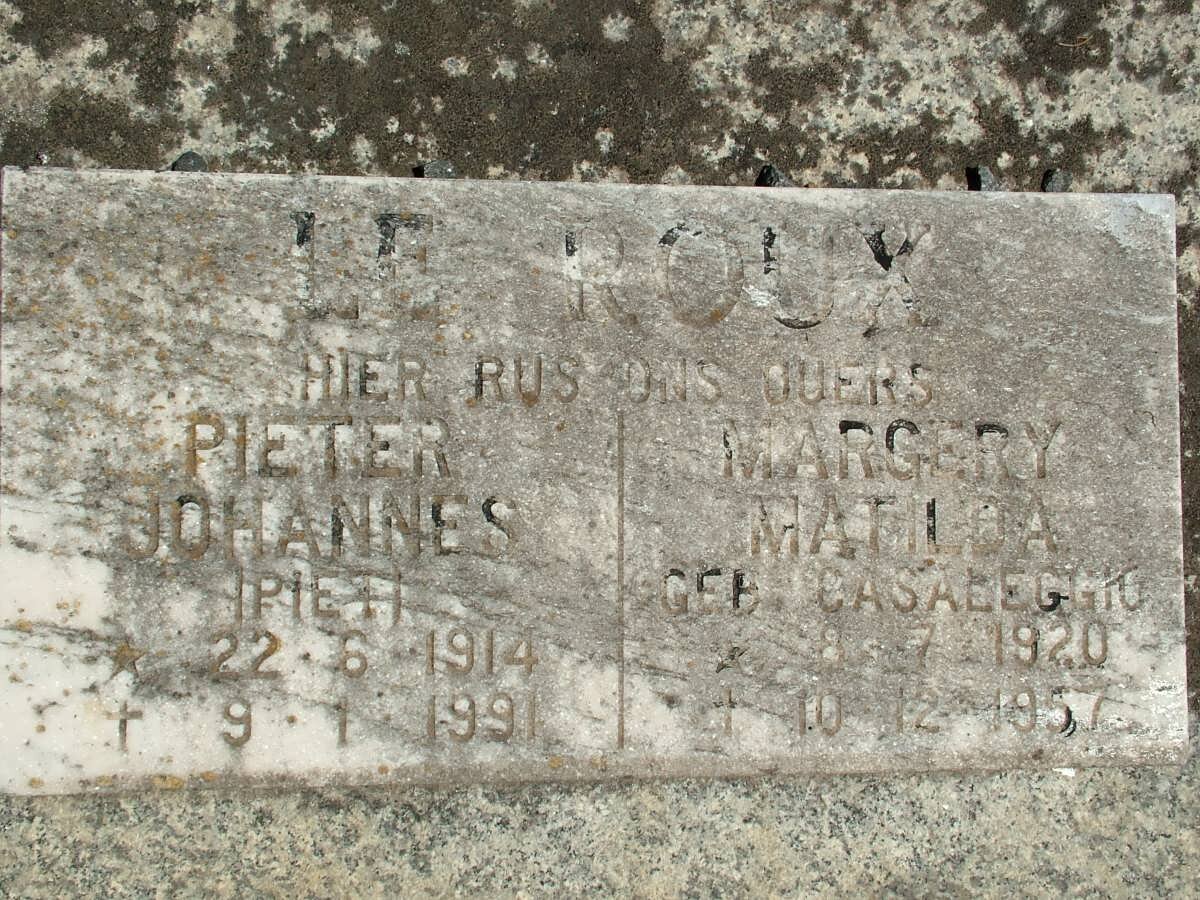 ROUX Pieter Johannes, le 1914-1991 &amp; Margery Matilda CASALEGGIO 1920-1957