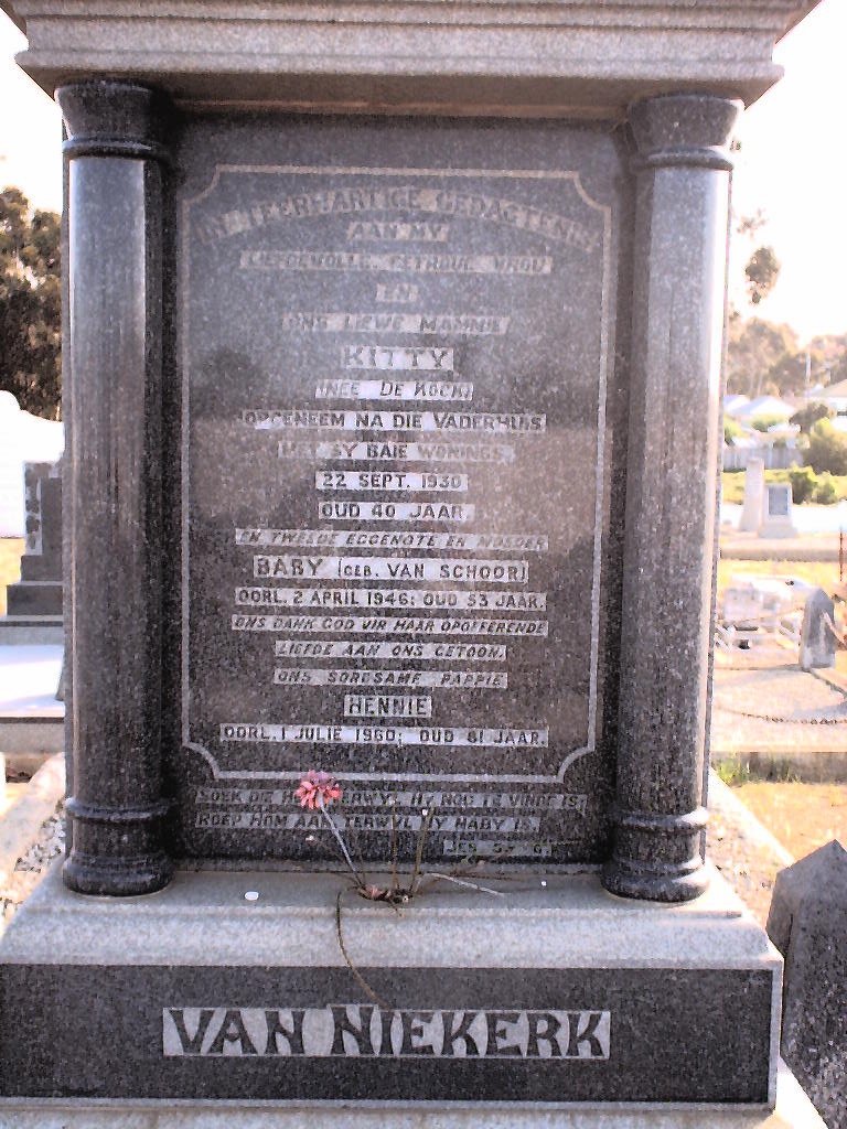 NIEKERK Hennie, van 1879-1960 &amp; Kitty DE KOCK 1890-1930 &amp; Baby VAN SCHOOR 1879-1946