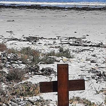Western Cape, PIKETBERG district, Dwarskersbos, Soverbly Lapa, Seaside Memorial