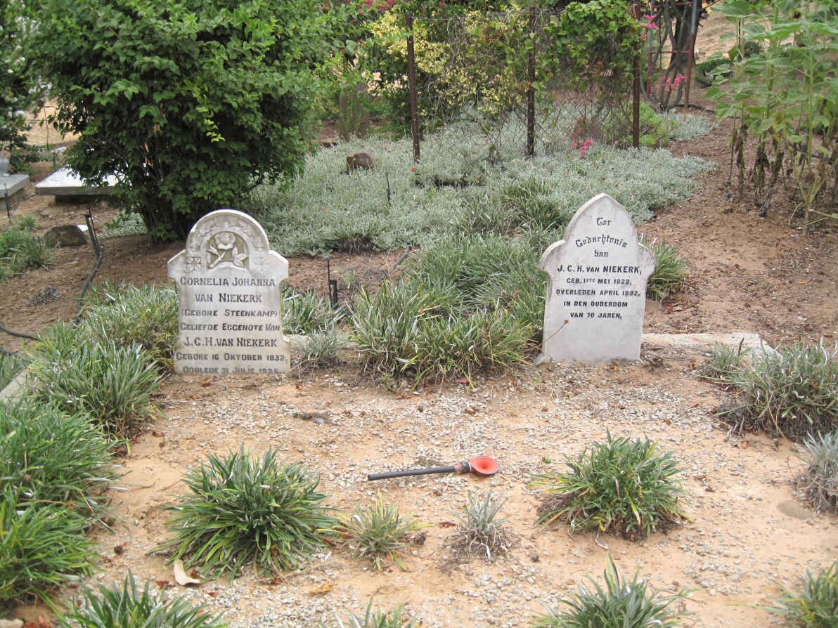 NIEKERK J.C.H., van 1822-1892 &amp; Cornelia Johanna STEENKAMP 1832-1925