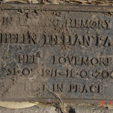 LAKE Helen Lillian nee LOVEMORE 1911-2005