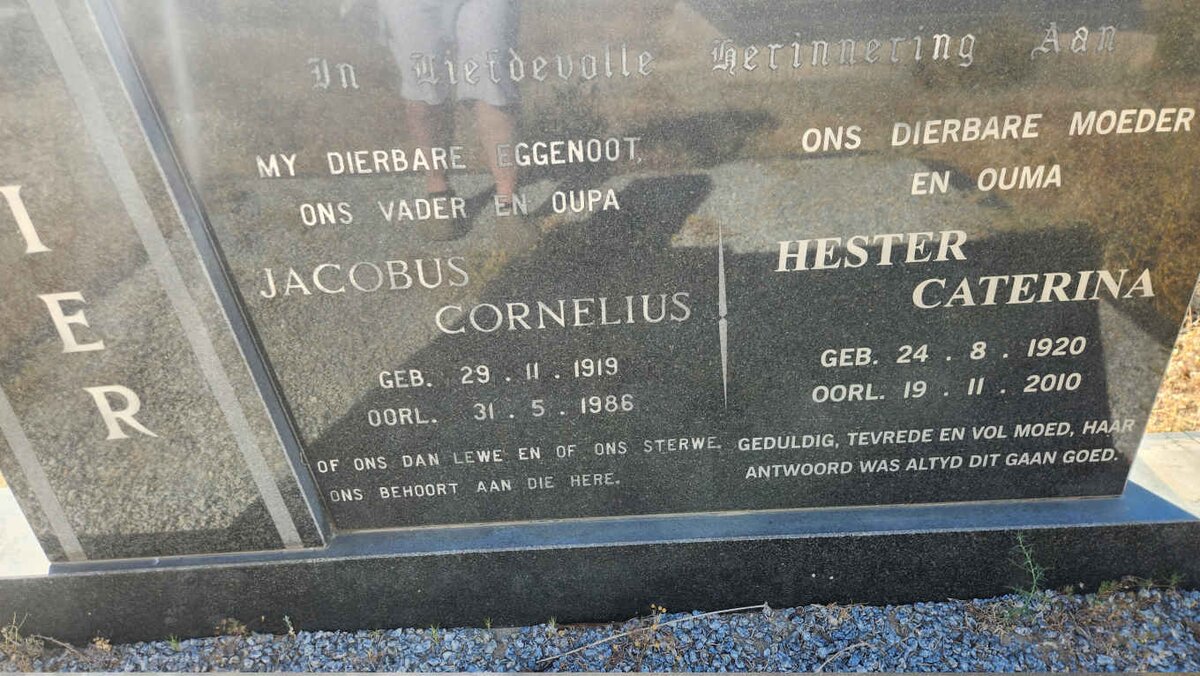 CORDIER Jacobus Cornelius 1919-1986 & Hester Caterina 1920-2010_02