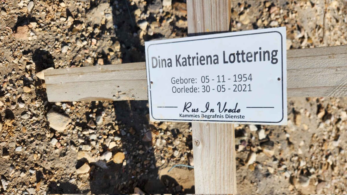 LOTTERING Dina Katriena 1954-2021