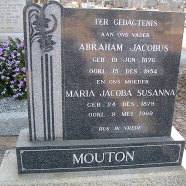 MOUTON Abraham Jacobus 1876-1954 &amp; Maria Jacoba Susanna 1879-1969