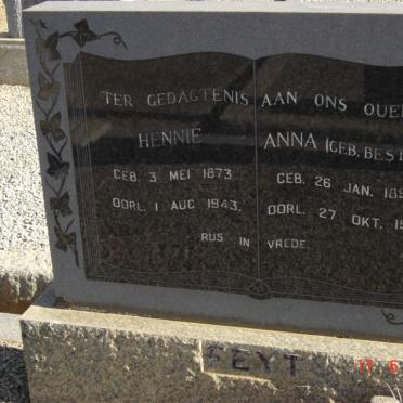 F - Vanne :: Surnames - F