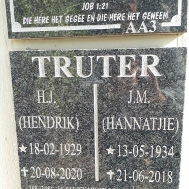 TRUTER H.J. 1929-2020 &amp; J.M. 1934-2018