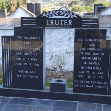 TRUTER Jan Andries 1920-1981 &amp; Magharita Johanna Wilhelmina 1924-1974