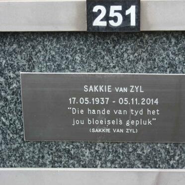 ZYL Sakkie, van 1937-2014