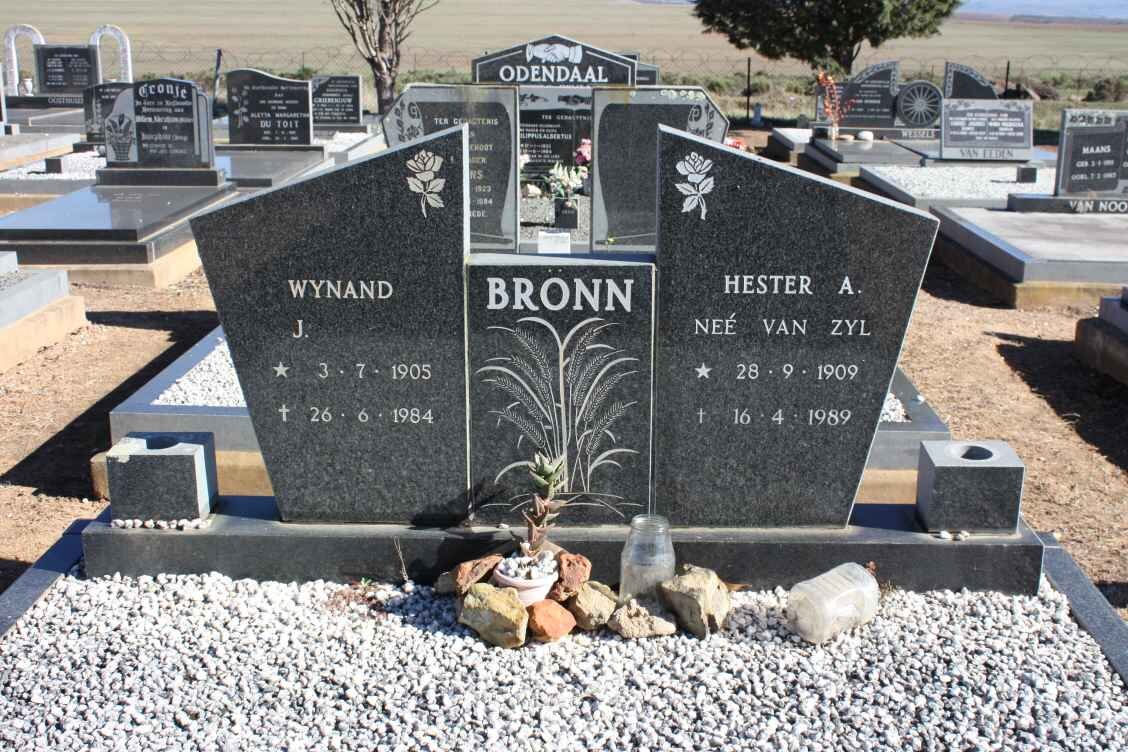 BRONN Wynand J. 1905-1984 &amp; Hester A. VAN ZYL 1909-1989