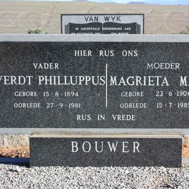 BOUWER Everdt Phillippus 1894-1981 &amp; Magrieta Maria 1906-1985