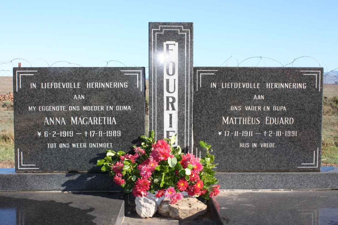 FOURIE Mattheus Eduard 1911-1991 &amp; Anna Magaretha 1919-1989
