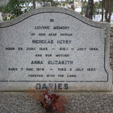 DARIES Nicholas Henry 1885-1948 &amp; Anna Elizabeth 1876-1957