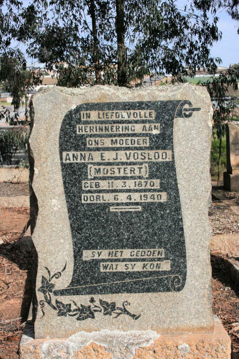 VOSLOO Anna E.J. neé MOSTERT 1870-1940