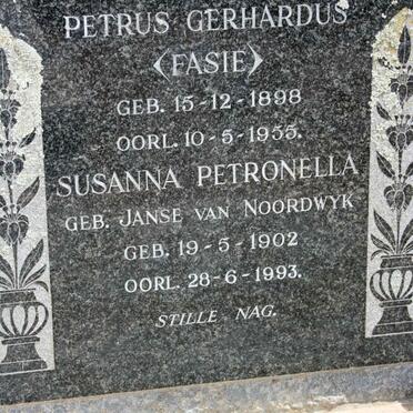 LOUBSER Petrus Gerhardus 1898-1955 &amp; Susanna Petronella JANSE VAN NOORDWYK 1902-1993