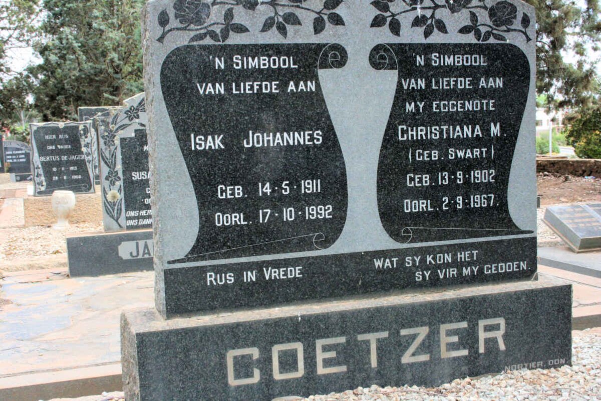 COETZER Isak Johannes 1911-1992 &amp; Christiana M. SWART 1902-1967