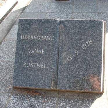 FOURIE Christiaan Johannes 1903-1960 & Alida Mauserina GROENEWALD 1908-1997