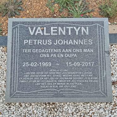 V - Vanne :: Surnames - V