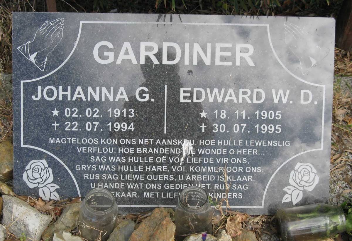 GARDINER Edward W.D. 1905-1995 &amp; Johanna G. 1913-1994