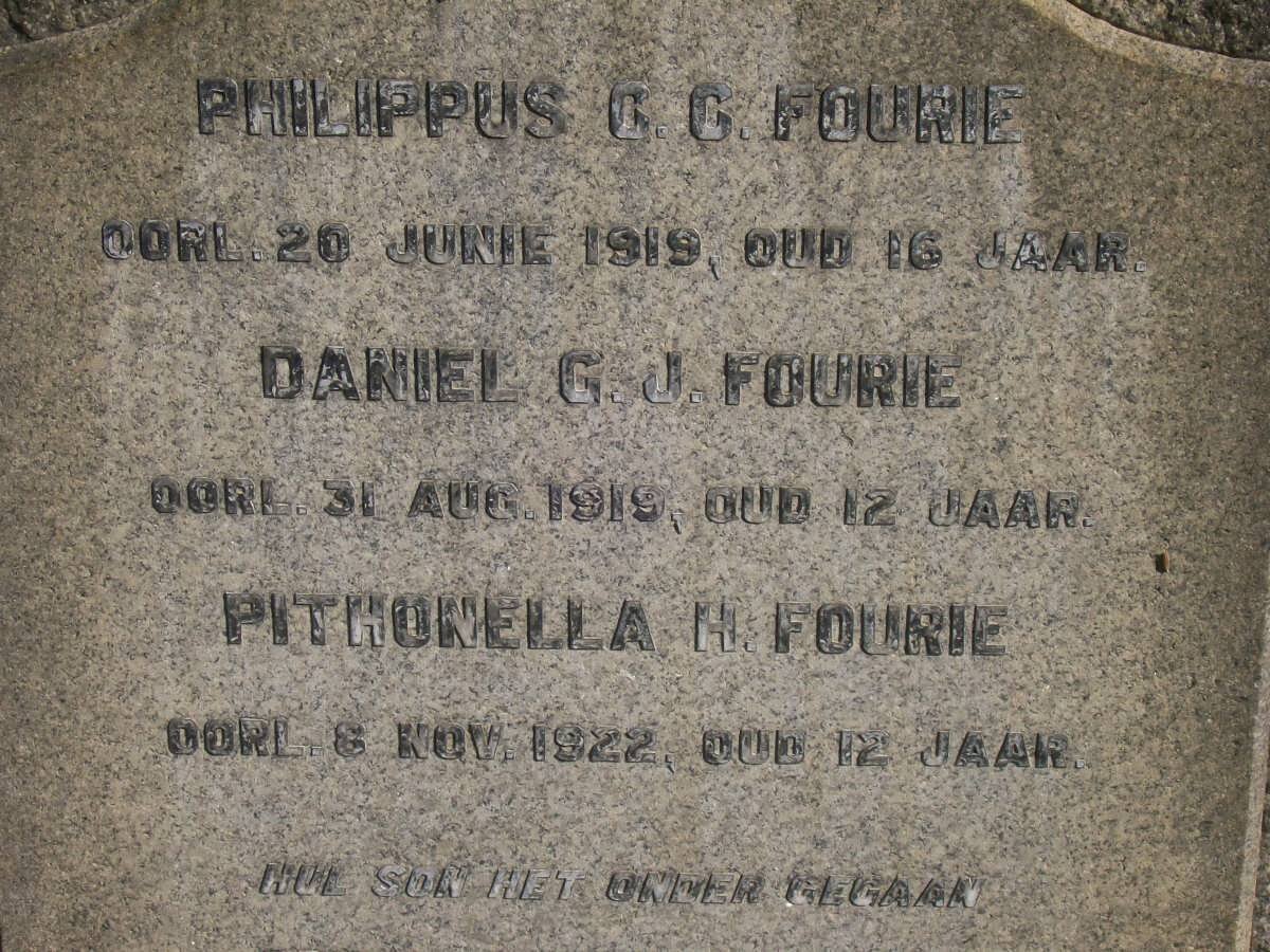 FOURIE Philippus G.C. -1919 :: FOURIE Daniel G.J. -1919 :: FOURIE Pithonella -1922