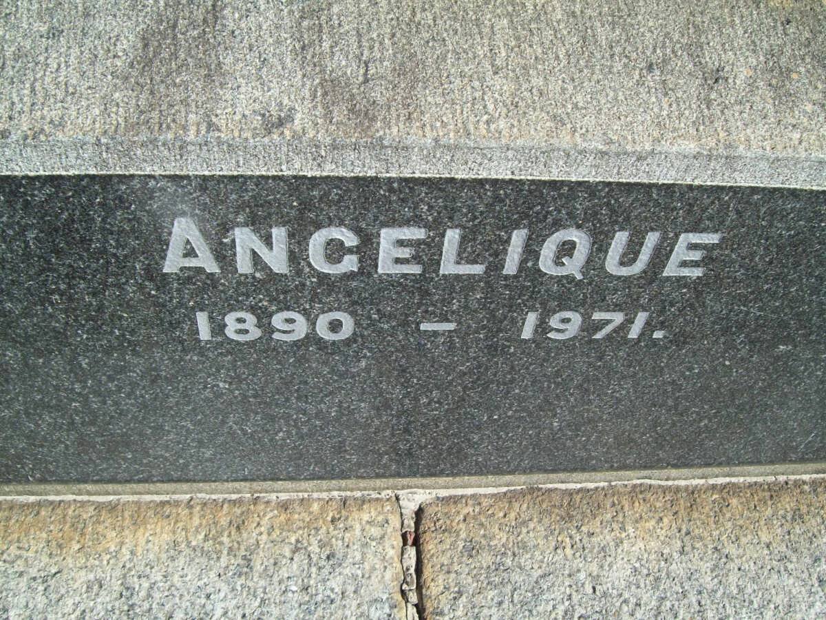 KNOBLAUCH Angelique 1890-1971