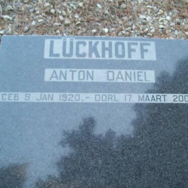 LUCKHOFF Anton Daniel 1920-2003