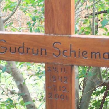SCHIEMANN Gudrun 1942-2001