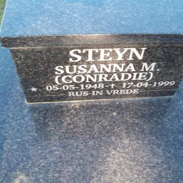 STEYN Melt van der Spuy 1910-1969 :: STEYN Susanna M. nee CORNADIE 1948-1999 :: STEYN Johanna J. 1912-1995