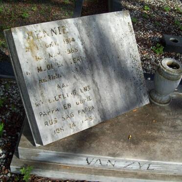 ZYL Hennie, van 1914-1965