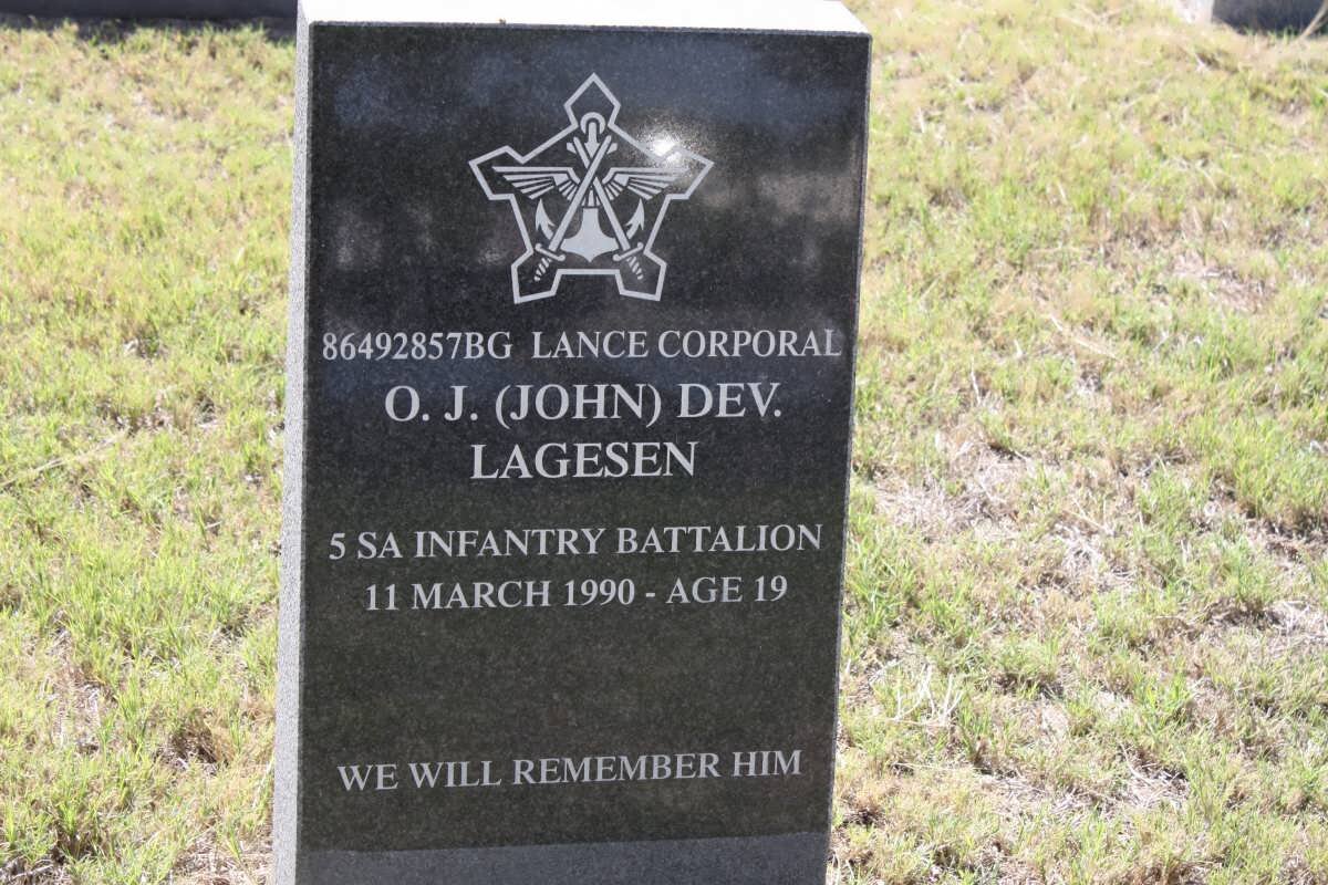 LAGESEN O. John Dev.  -1990