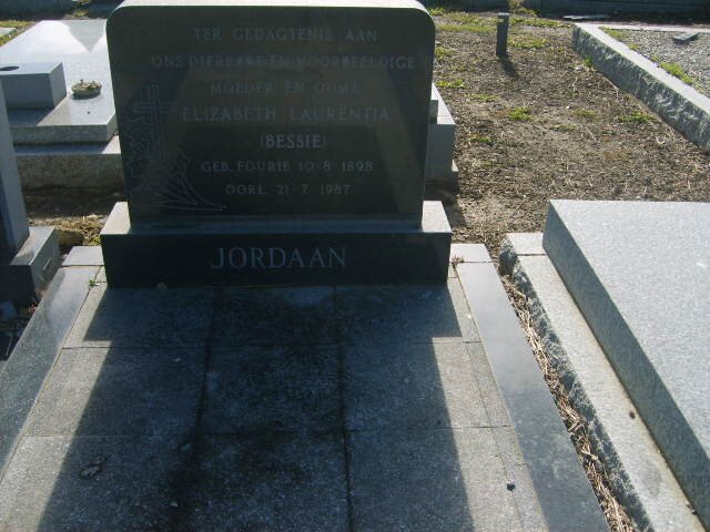 JORDAAN Elizabeth Laurentia nee FOURIE 1898-1987