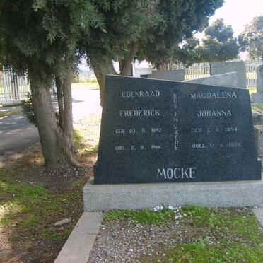 MOCKE Coenraad Frederick 1892-1966 &amp; Magdalena Johanna 1894-1972