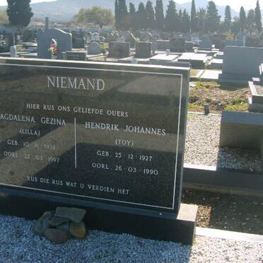 NIEMAND Hendrik Johannes 1927-1990 &amp; Magdalena Gezina 1929-1997