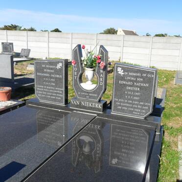 NIEKERK Johannes Jacobus, van 1941-1996 :: VAN NIEKERK Edward Nathan Dreyer 1987-2007