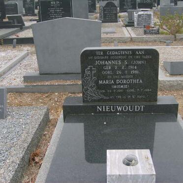 NIEWOUDT Johannes S. 1914-1981 &amp; Maria Dorothea 1910-1984