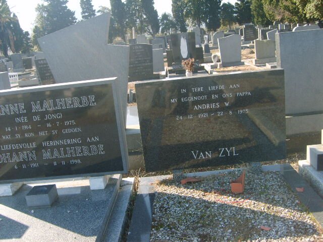 ZYL Andries W., van 1921-1975