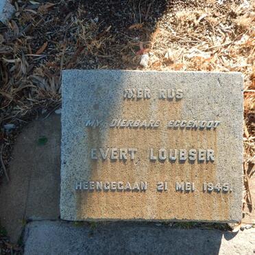 LOUBSER Evert -1945