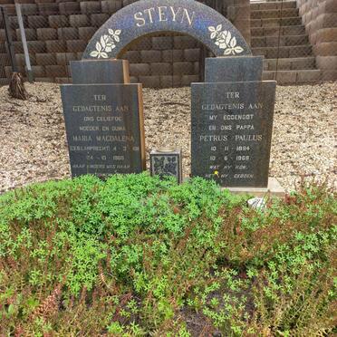 STEYN Petrus Paulus 1894-1969 & Maria Magdalena LAMPRECHT 1911-1986
