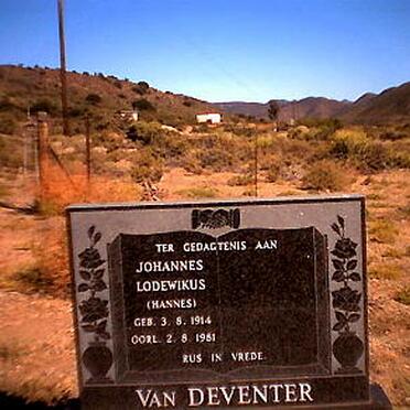 Western Cape, SWELLENDAM district, Barrydale, Addersfontein 2, farm cemetery