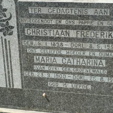 ? Christiaan Frederik 1898-1953 &amp; Maria Catharina VAN DYK nee GROENEWALD 1900-1981
