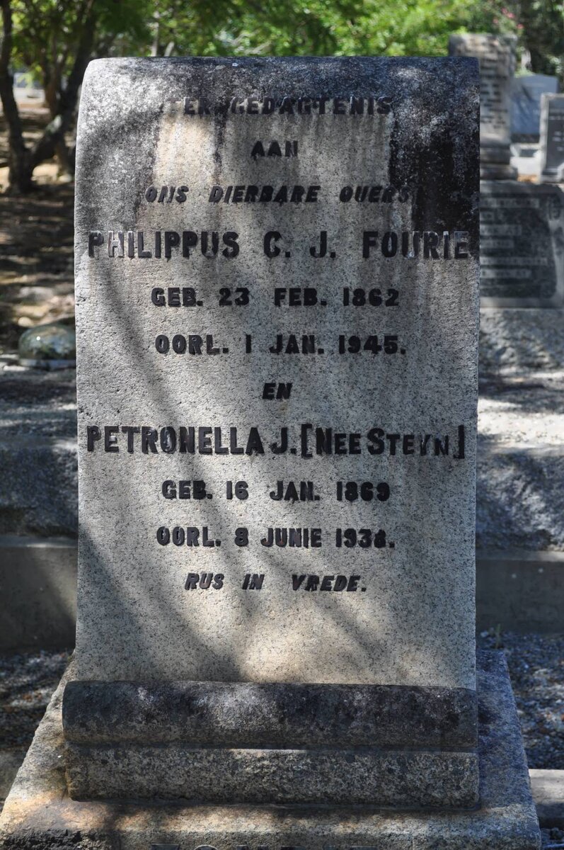 FOURIE Philippus C.J. 1862-1945 &amp; Petronella J. STEYN 1869-1938