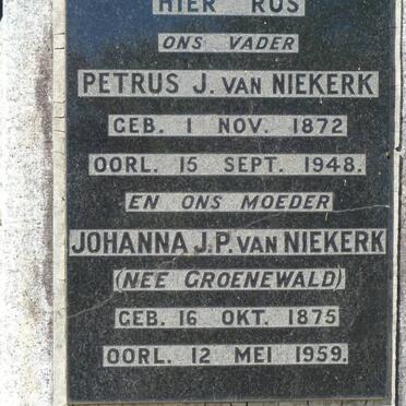 NIEKERK Petrus J., van 1872-1948 &amp; Johanna J.P. GROENEWALD 1875-1959