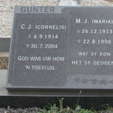 GUNTER C.J. 1914-2004 &amp; M.J. 1913-1998
