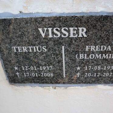 VISSER Tertius 1937-2008 & Freda 1936-2023