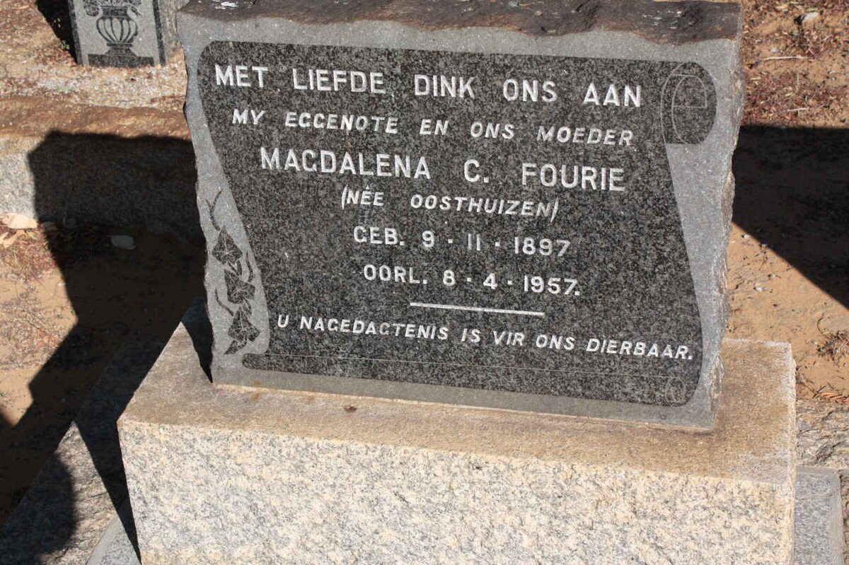 FOURIE Magdalena C. nee OOSTHUIZEN 1897-1957